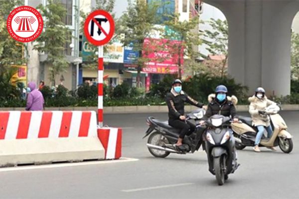 Những trường hợp không được phép quay đầu xe mà người tham gia giao thông cần biết? Trách nhiệm của người tham gia giao thông quay đầu xe gây tai nạn?