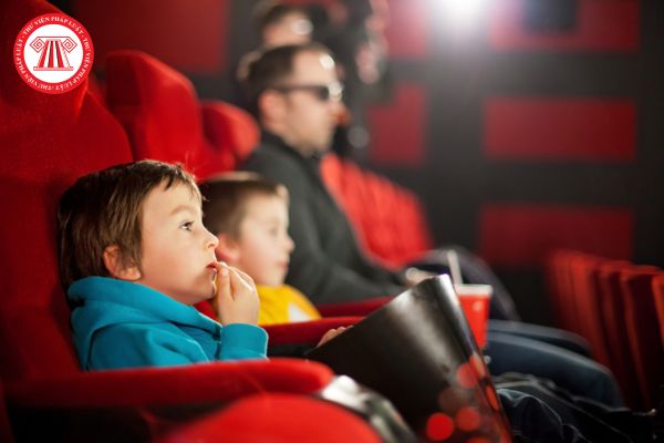 Rạp chiếu phim bị phạt bao nhiêu tiền khi phổ biến phim cho trẻ em xem phim tại rạp sau 23h tối?