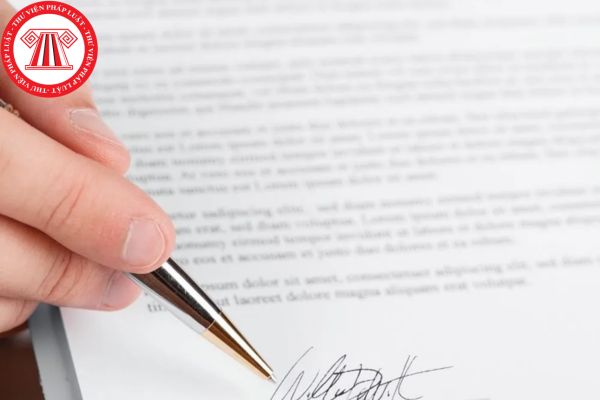 Khi ký văn bản công chứng mà người ký bị run tay thì có thể điểm chỉ để thay thế việc ký trong trường hợp nào?