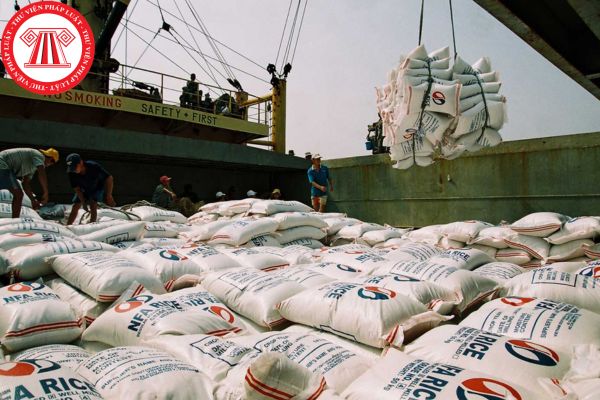 Trách nhiệm kiểm tra thực hiện pháp luật về kinh doanh xuất khẩu gạo thuộc về cơ quan nào theo quy định của pháp luật?
