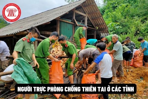 Người trực phòng chống thiên tai ở các tỉnh