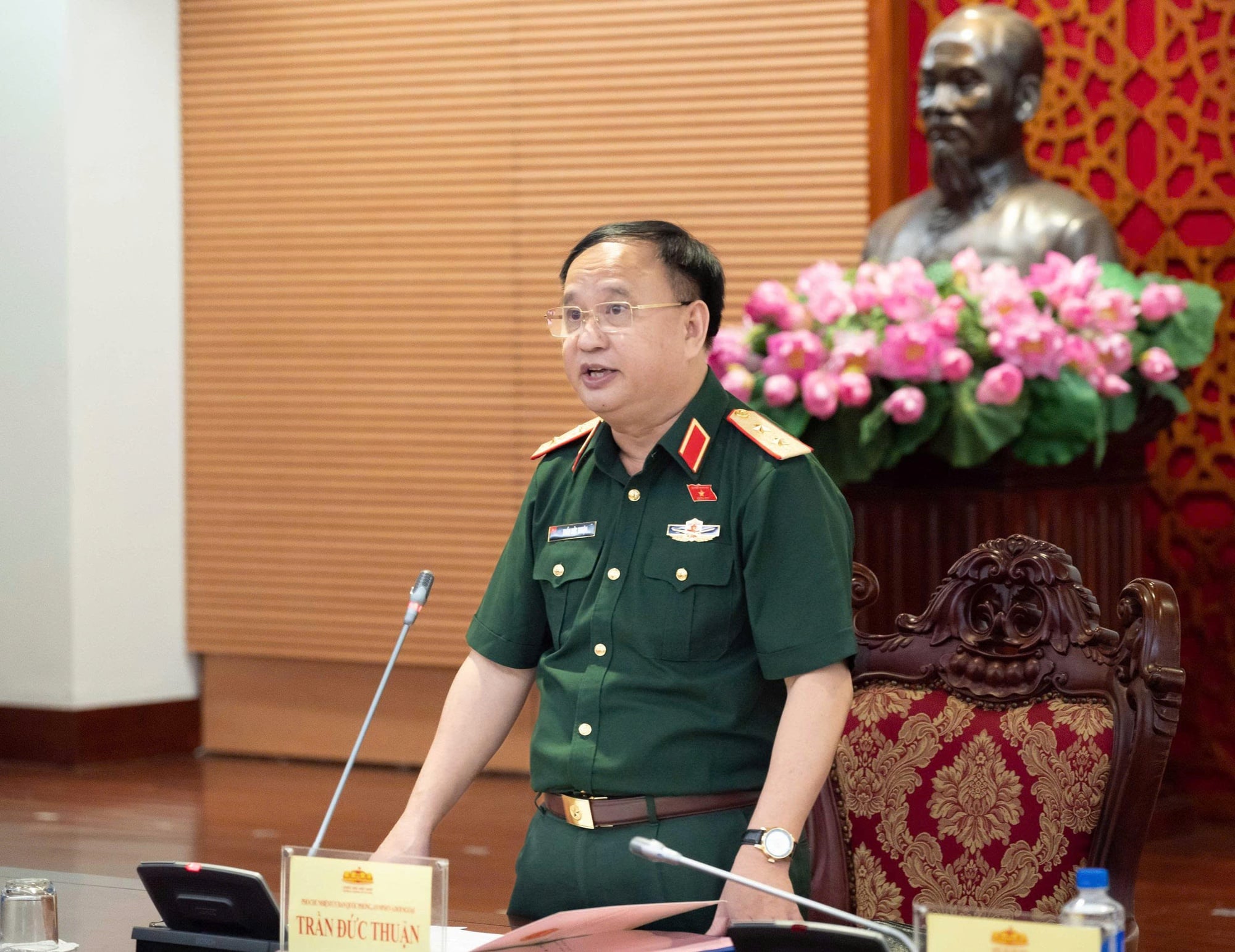Pháp luật