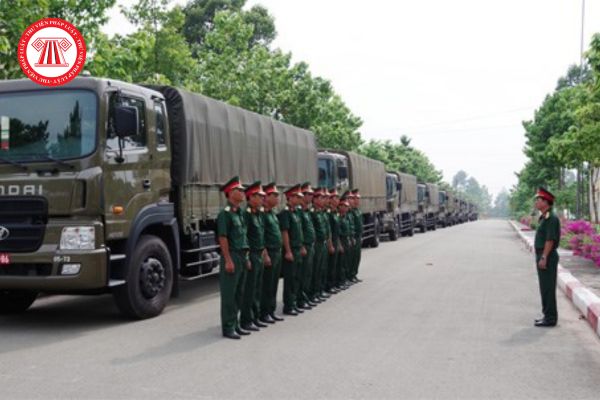 Đoàn kiểm tra công tác đào tạo lái xe của các cơ sở đào tạo lái xe quân sự gồm những ai?