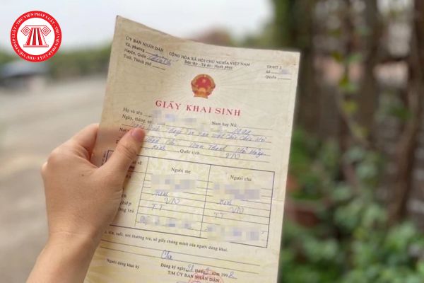 Khi đăng ký khai sinh tại Việt Nam có được đặt tên nước ngoài cho con mang 2 quốc tịch hay không?