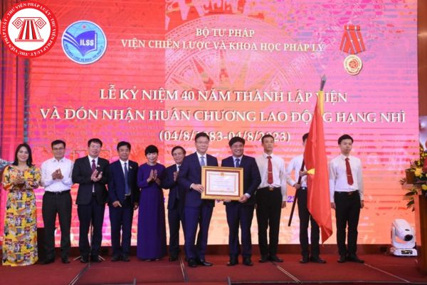 Viện Chiến lược và Khoa học pháp lý