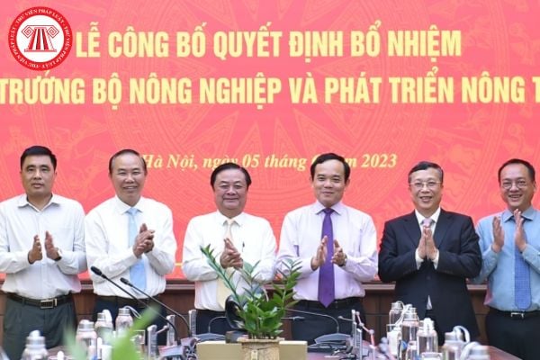 Thứ trưởng Bộ Nông nghiệp và Phát triển nông thôn