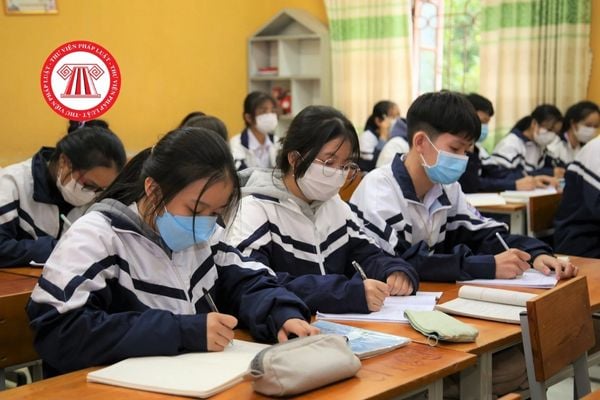 Nhà trường không bố trí bán trú được thì học sinh có được hưởng tiền hỗ trợ nhà ở không?