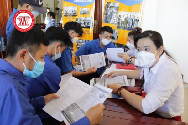 Lao động Việt Nam làm thợ may trong công ty ở Đài Loan