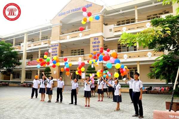 Người nước ngoài muốn học trường trung học cơ sở tại Việt Nam thì cần đáp ứng các điều kiện như thế nào? 
