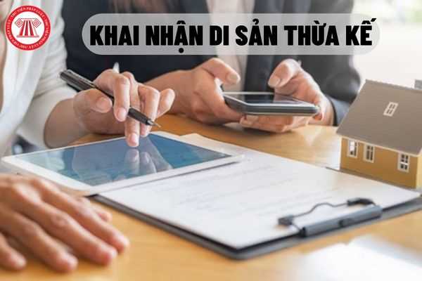 Trong việc niêm yết văn bản khai nhận di sản thì Ủy ban nhân dân xã có những trách nhiệm như thế nào?