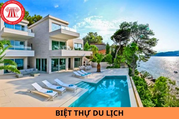 Biệt thự du lịch được trang thiết bị tiện nghi như thế nào theo Tiêu chuẩn quốc gia TCVN 7795:2021?