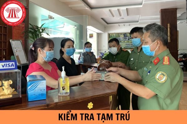 Công an phường có được kiểm tra tạm trú ở nhà trọ sau 22 giờ không?