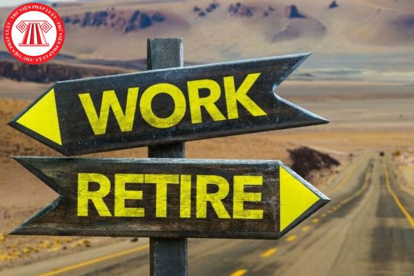 Viên chức nào được nghỉ hưu ở tuổi cao hơn?