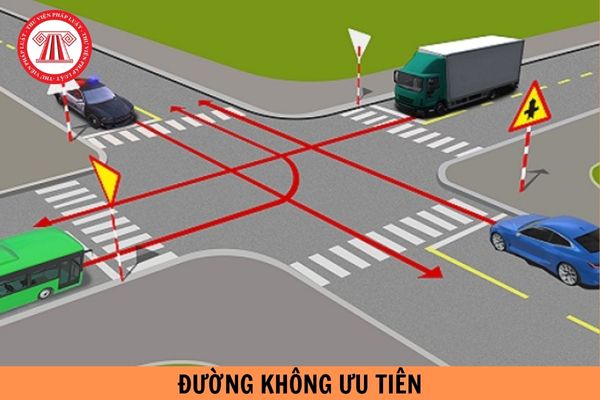 Đường không ưu tiên được hiểu như thế nào?