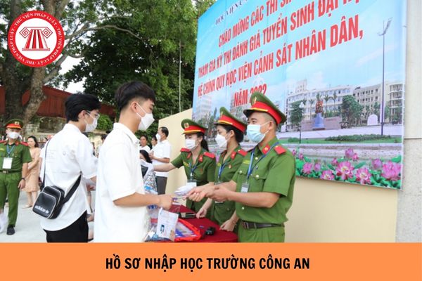 https://cdn.thuvienphapluat.vn//uploads/Hoidapphapluat/2024/NTKL/20082024/ho-so-nhap-hoc-truong-cong-an.jpg