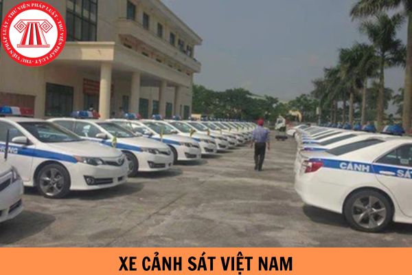 Xe cảnh sát Việt Nam có được ưu tiên khi tham gia giao thông không?