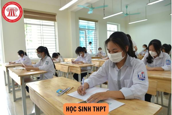 Học sinh THPT xếp loại nào thì được nhận giấy khen năm 2023-2024?