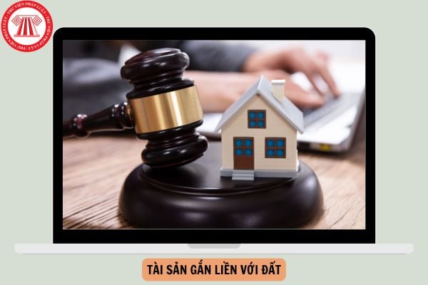 Có bắt buộc phải đăng ký tài sản gắn liền với đất trong sổ đỏ không?