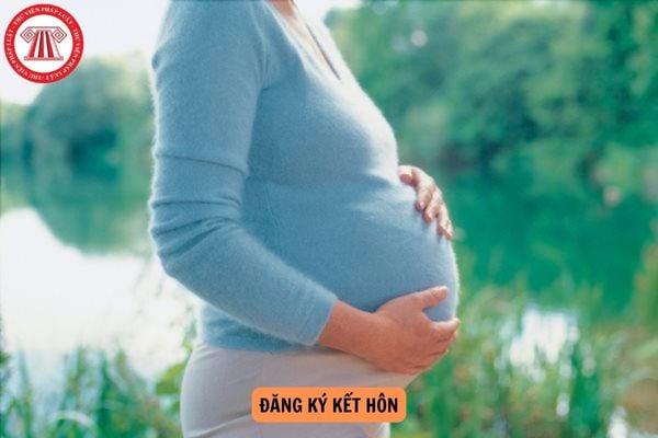 Làm bạn gái có thai có bắt buộc phải đăng ký kết hôn không?