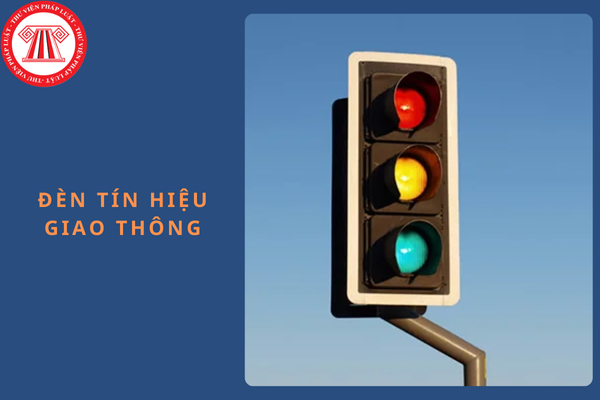 Không chấp hành hiệu lệnh của đèn tín hiệu giao thông xe máy bị phạt bao nhiêu năm 2025?