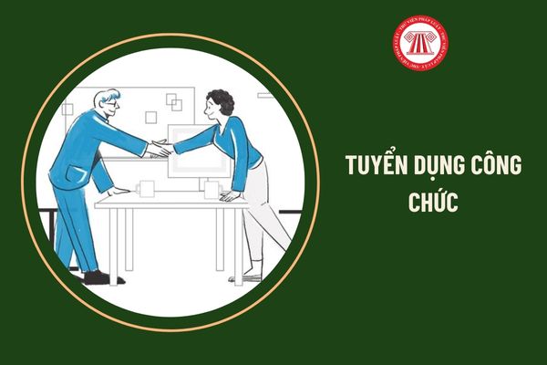 Cơ quan có thẩm quyền tuyển dụng công chức ra quyết định tuyển dụng công chức trong thời gian bao lâu?