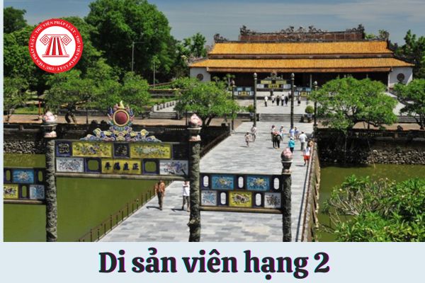 Di sản viên hạng 2