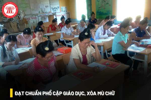 Đạt chuẩn phổ cập giáo dục, xóa mù chữ