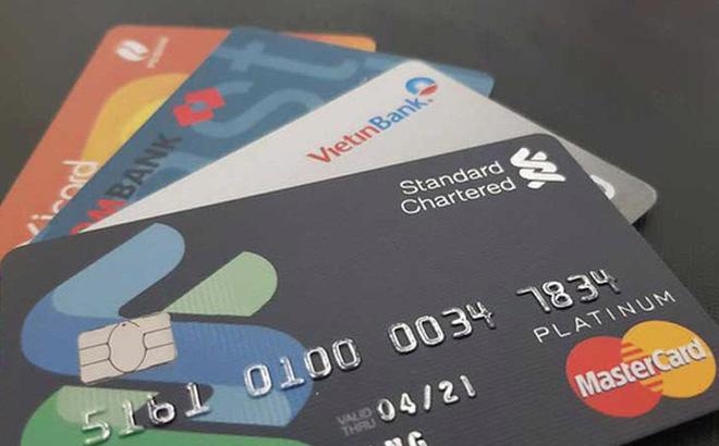 Từ ngày 01/01/2022, có thể phát hành thẻ ngân hàng bằng phương thức điện tử