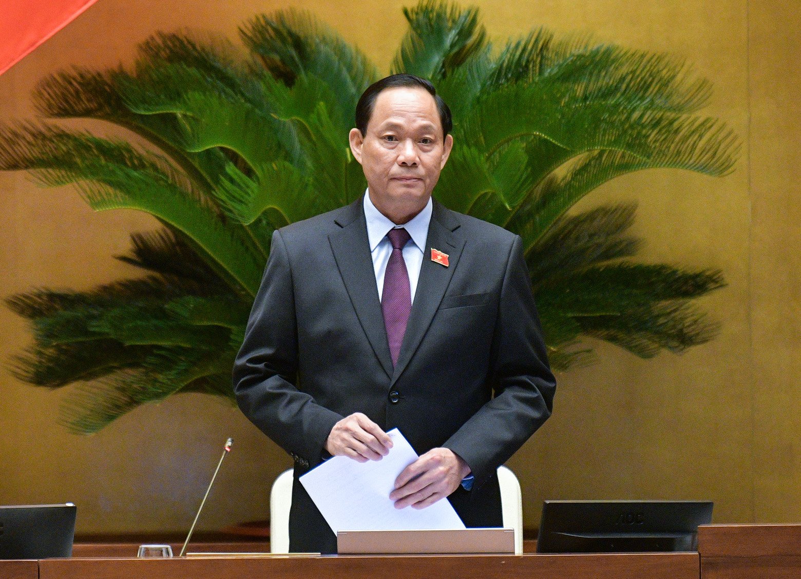 Phó Chủ tịch Quốc hội, Thượng tướng Trần Quang Phương điều hành nội dung Phiên họp