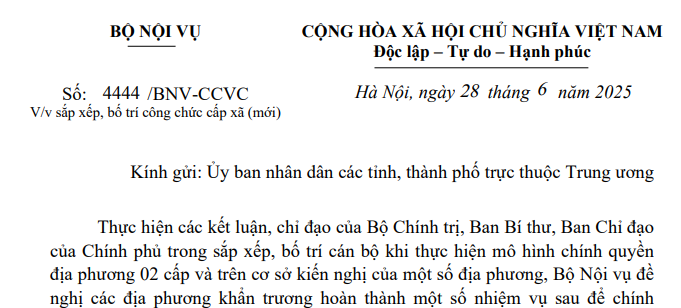 Đã có Công văn 4444/BNV-CCVC hướng dẫn sắp xếp bố trí công chức cấp xã (mới)