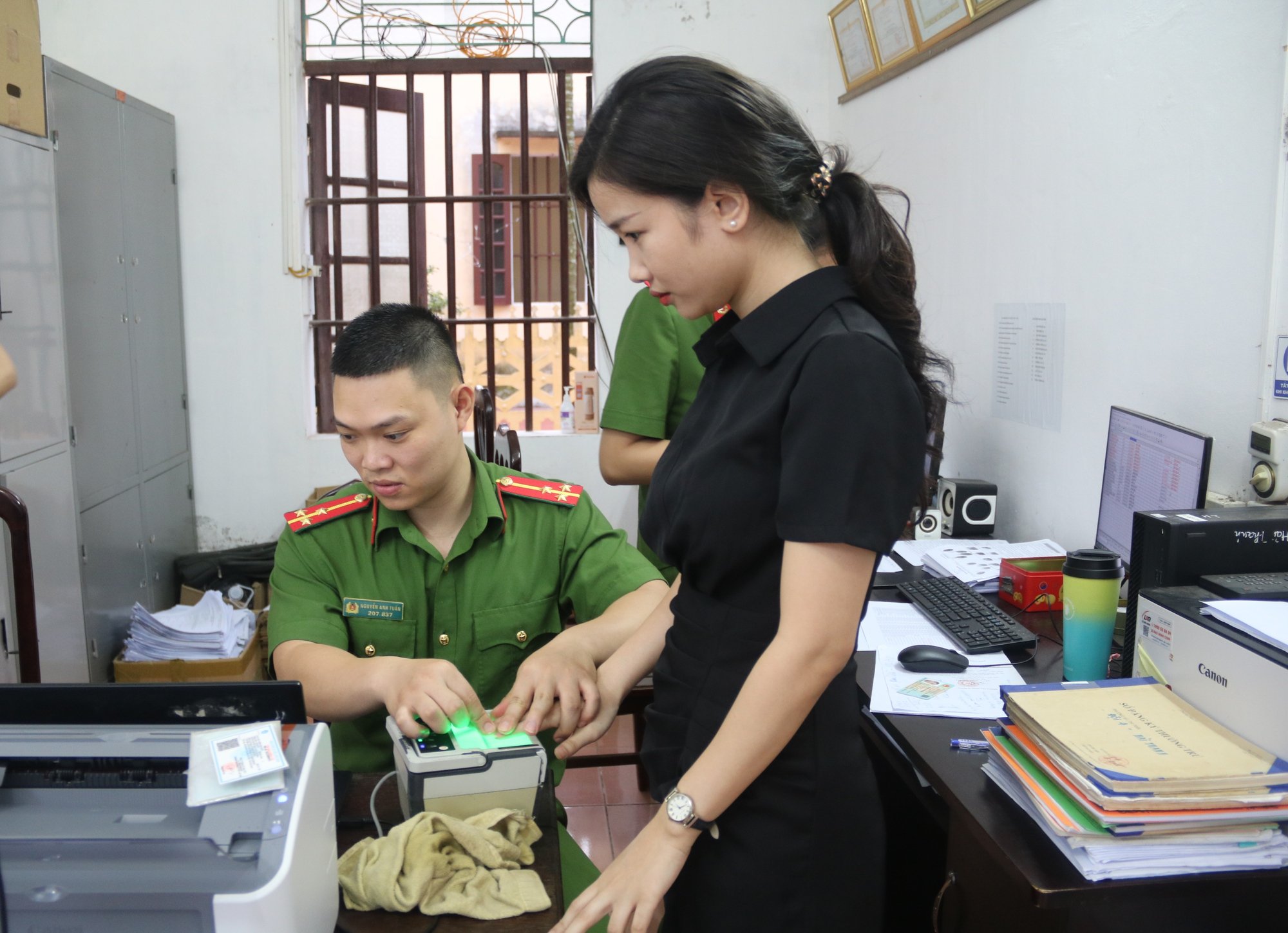 Hướng dẫn chính thức của Bộ Công an về cấp đổi thẻ căn cước tại Công an cấp xã