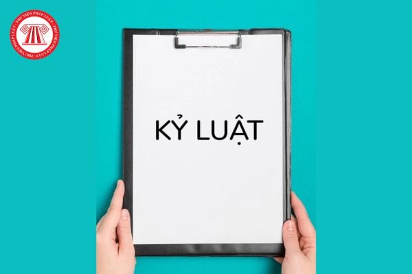 Quyết định kỷ luật là gì? Mẫu quyết định thi hành kỷ luật công chức, viên chức mới nhất thuộc Bộ Tài chính?