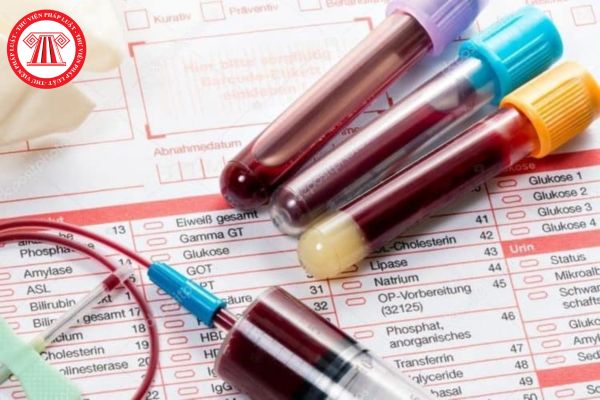 Mẫu trả kết quả xét nghiệm tai biến không mong muốn liên quan đến hoạt động truyền máu là mẫu nào?