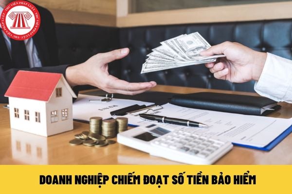 chiếm đoạt số tiền bảo hiểm