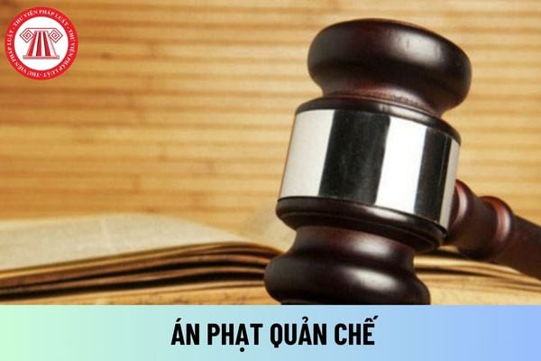 Người đang bị quản chế thì phải trình diện Ủy ban nhân dân xã nơi quản chế mỗi tháng bao nhiêu lần