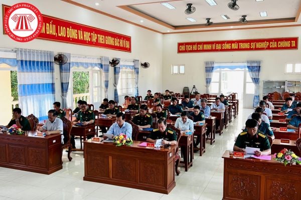 Phó Chỉ huy trưởng Ban chỉ huy quân sự thị trấn do ai bổ nhiệm? Được bố trí bao nhiêu Phó Chỉ huy trưởng?