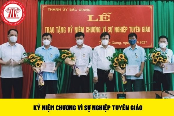 vì sự nghiệp tuyên giáo