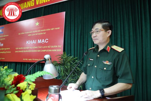 Viện trưởng Viện Lịch sử Quân sự Việt Nam