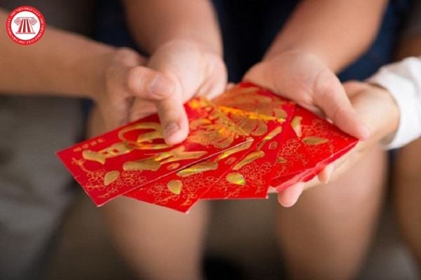 Cha mẹ có quyền quản lý tiền mừng tuổi của con hay không?