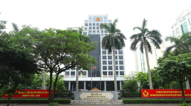 Pháp luật