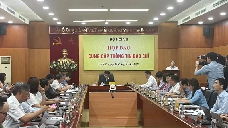 Pháp luật
