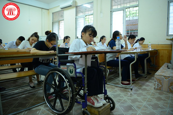 Học sinh khuyết tật có được tuyển sinh vào trường THCS không khi chưa hoàn thành chương trình tiểu học?