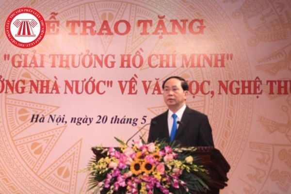 Giải thưởng Hồ Chí Minh về khoa học và công nghệ được xét tặng và công bố vào khoảng thời gian nào?