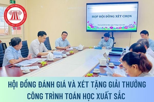  Hội đồng đánh giá và xét tặng Giải thưởng công trình Toán học xuất sắc