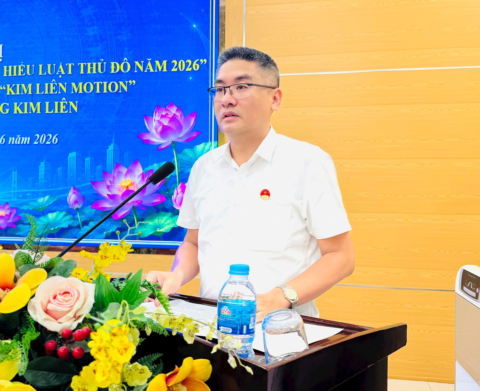 Pháp luật