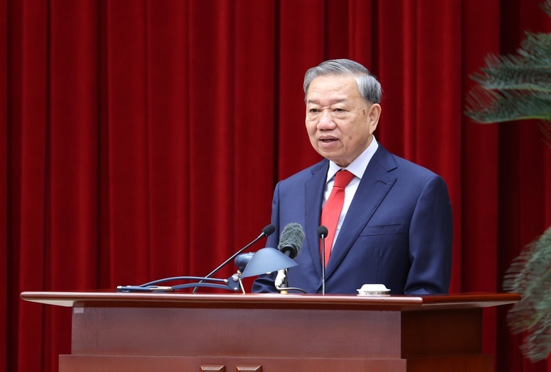 Pháp luật