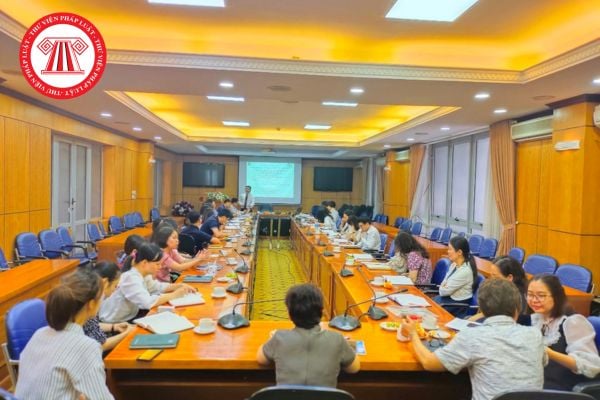Pháp luật