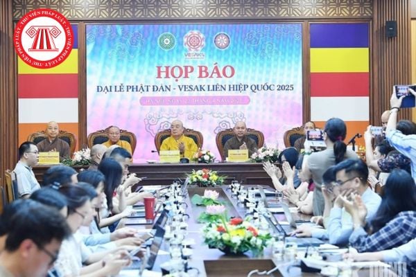 Pháp luật