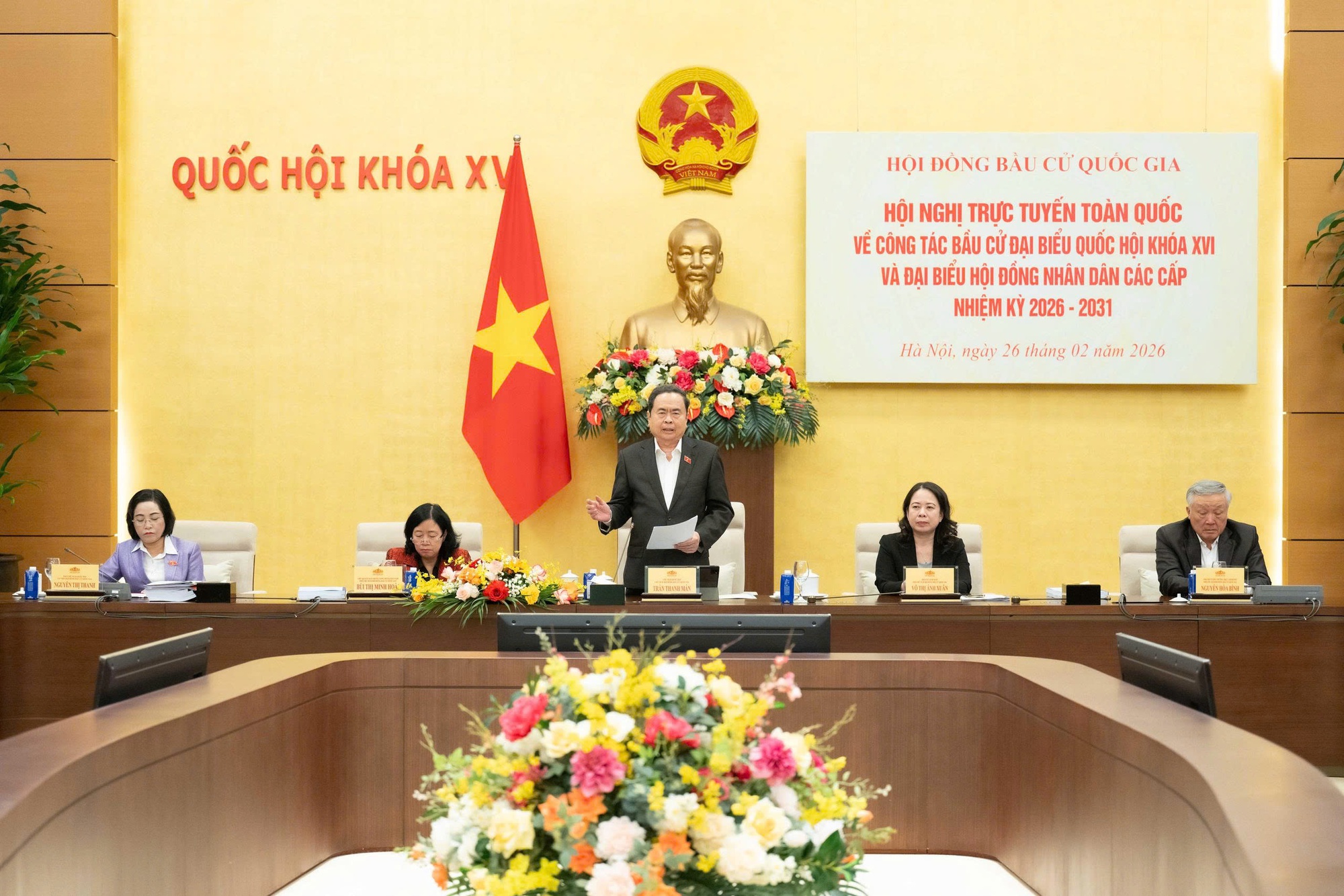 Pháp luật