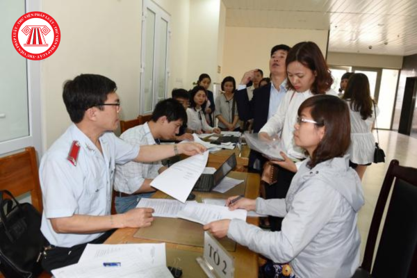 Pháp luật